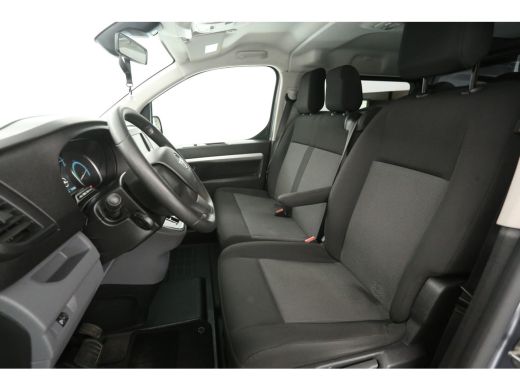 Opel Vivaro-e 75 kWh L2H1 | Snelladen | SOH 93% | DC | 6 Zits | Airco | Cruise | Carplay | 3 Zits | Parkeersens. ActivLease financial lease