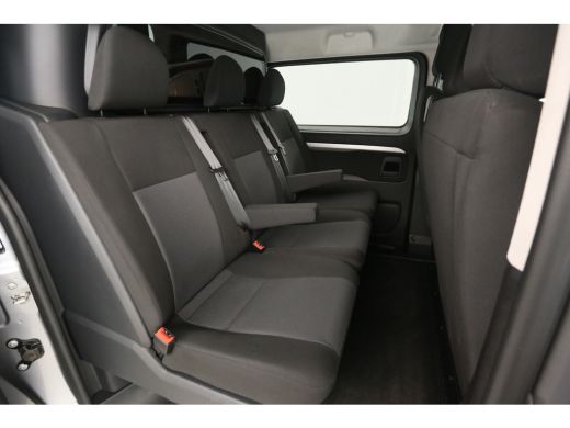 Opel Vivaro-e 75 kWh L2H1 | Snelladen | SOH 93% | DC | 6 Zits | Airco | Cruise | Carplay | 3 Zits | Parkeersens. ActivLease financial lease