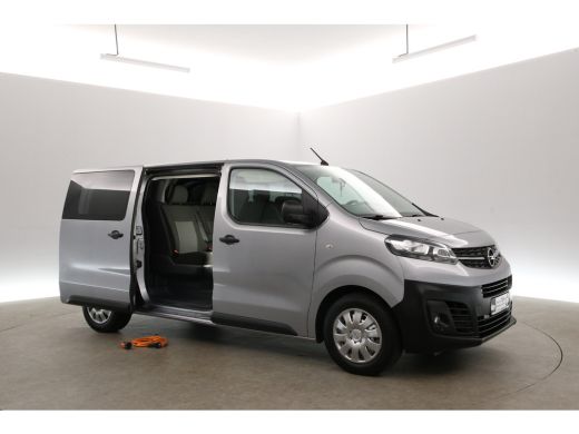 Opel Vivaro-e 75 kWh L2H1 | Snelladen | SOH 93% | DC | 6 Zits | Airco | Cruise | Carplay | 3 Zits | Parkeersens. ActivLease financial lease