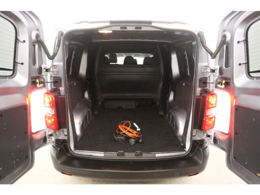Opel Vivaro-e 75 kWh L2H1 | Snelladen | SOH 93% | DC | 6 Zits | Airco | Cruise | Carplay | 3 Zits | Parkeersens. ActivLease financial lease