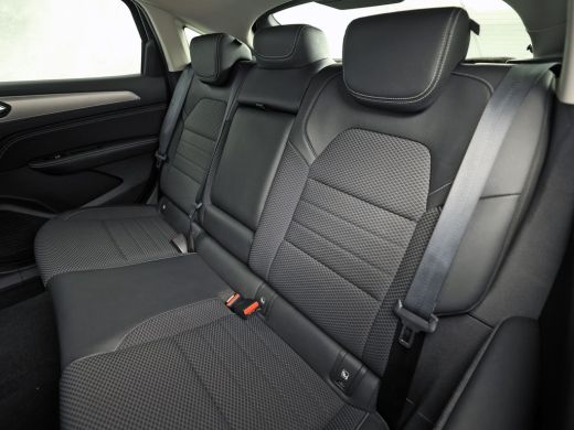 Renault Arkana 1.6 E-Tech Hybrid 145 Intens 145Pk Automaat (GROOT NAVI, CAMERA, STOELVERWARMING, SPORTSTOELEN, A... ActivLease financial lease