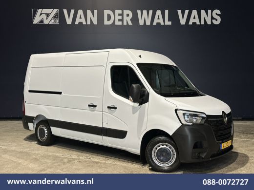 Renault Master 2.3 dCi 136pk L2H2 Euro6 Airco | Navigatie | Camera | Cruisecontrol | LED | 2500kg Trekhaak Parke... ActivLease financial lease