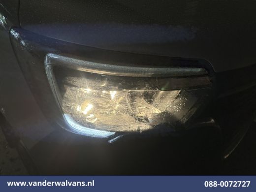 Renault Master 2.3 dCi 136pk L2H2 Euro6 Airco | Navigatie | Camera | Cruisecontrol | LED | 2500kg Trekhaak Parke... ActivLease financial lease