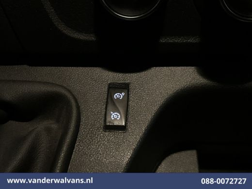Renault Master 2.3 dCi 136pk L2H2 Euro6 Airco | Navigatie | Camera | Cruisecontrol | LED | 2500kg Trekhaak Parke... ActivLease financial lease