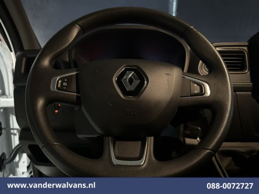 Renault Master 2.3 dCi 136pk L2H2 Euro6 Airco | Navigatie | Camera | Cruisecontrol | LED | 2500kg Trekhaak Parke... ActivLease financial lease
