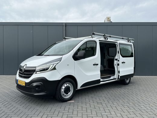 Renault Trafic 2.0 dCi 120 PK / L2H1 / 1e EIG. / IMPERIAAL / 2x SCHUIFDEUR / TREKHAAK / LED KOPLAMPEN / AIRCO / ... ActivLease financial lease