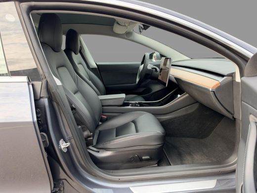 Tesla Model 3 Long Range AWD 75 kWh SOH 92% | Orig. Trekhaak | Autopilot | 1e Eigenaar | NL Auto | 3 Fase | Sto... ActivLease financial lease