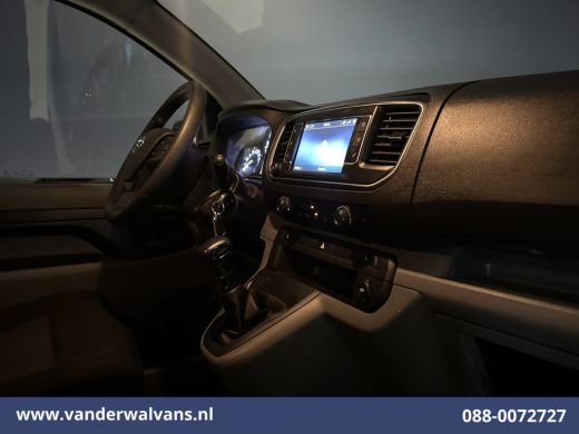 Toyota ProAce 1.5 D-4D 120pk L3H1 Personenbus 9 Zitplaatsen Euro6 Airco | Navigatie | Apple Carplay | Cruisecon... ActivLease financial lease