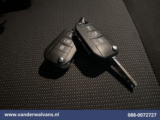 Toyota ProAce 1.5 D-4D 120pk L3H1 Personenbus 9 Zitplaatsen Euro6 Airco | Navigatie | Apple Carplay | Cruisecon... ActivLease financial lease