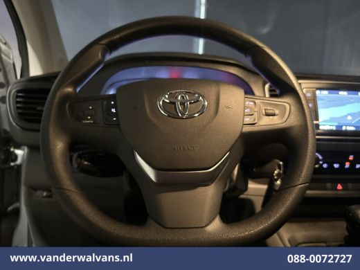 Toyota ProAce 1.5 D-4D 120pk L3H1 Personenbus 9 Zitplaatsen Euro6 Airco | Navigatie | Apple Carplay | Cruisecon... ActivLease financial lease
