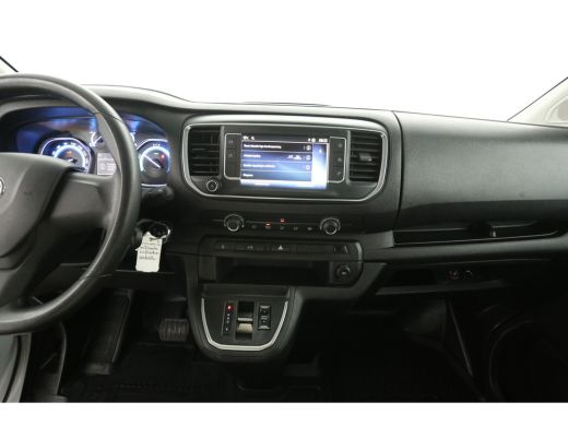 Toyota ProAce Elektrisch 75 kWh L2H1 Long Range | Snelladen | SOH 99% | Airco | Cruise | 3 Zits | Carplay | Par... ActivLease financial lease
