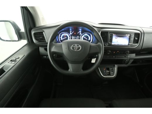 Toyota ProAce Elektrisch 75 kWh L2H1 Long Range | Snelladen | SOH 99% | Airco | Cruise | 3 Zits | Carplay | Par... ActivLease financial lease
