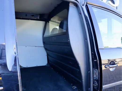 Volkswagen Caddy 2.0 TDI DSG BLACK EDITION ActivLease financial lease