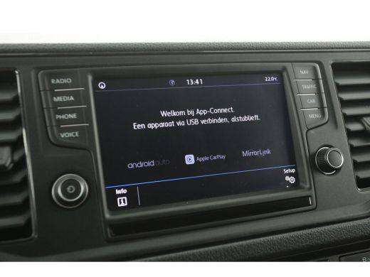 Volkswagen Crafter 2.0 TDI 140PK L3H2 | Airco | Cruise | Carplay | Navi | Parkeersensoren ActivLease financial lease