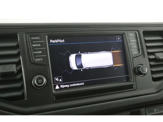 Volkswagen Crafter 2.0 TDI 140PK L3H2 | Airco | Cruise | Carplay | Navi | Parkeersensoren ActivLease financial lease
