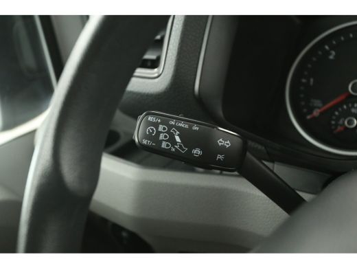 Volkswagen Crafter 2.0 TDI 140PK L3H2 | Airco | Cruise | Carplay | Navi | Parkeersensoren ActivLease financial lease