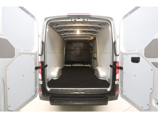 Volkswagen Crafter 2.0 TDI 140PK L3H2 | Airco | Cruise | Carplay | Navi | Parkeersensoren ActivLease financial lease