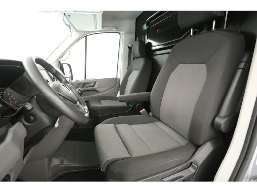Volkswagen Crafter 2.0 TDI 140PK L3H2 | Airco | Cruise | Carplay | Navi | Parkeersensoren ActivLease financial lease