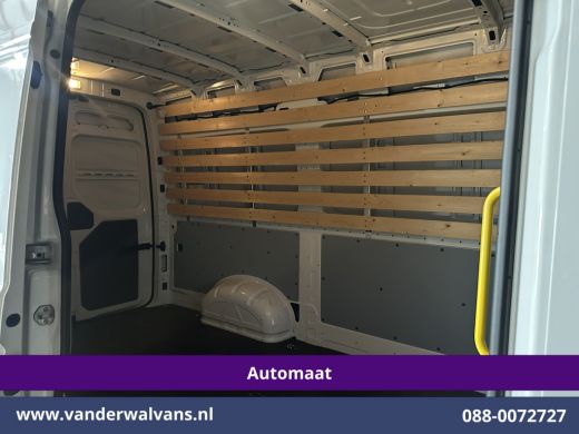 Volkswagen Crafter 2.0 TDI 141pk Automaat L3H3 L2H2 Euro6 Airco | Navigatie | Apple Carplay | 3000kg Trekhaak Androi... ActivLease financial lease