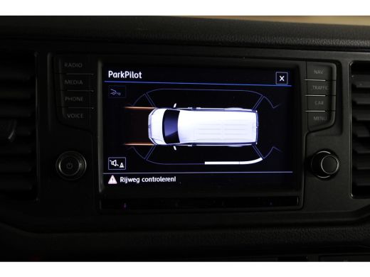 Volkswagen Crafter 2.0 TDI AUTOMAAT L3H3 LAADKLEP EN TREKHAAK ActivLease financial lease