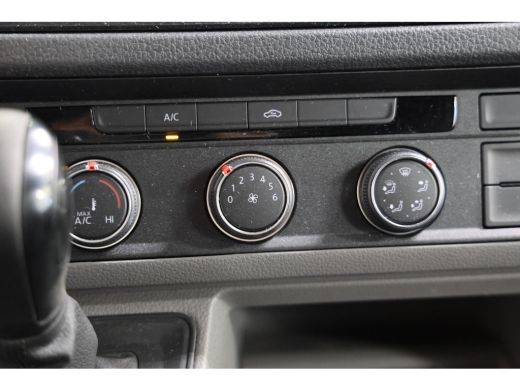 Volkswagen Crafter 2.0 TDI AUTOMAAT L3H3 LAADKLEP EN TREKHAAK ActivLease financial lease