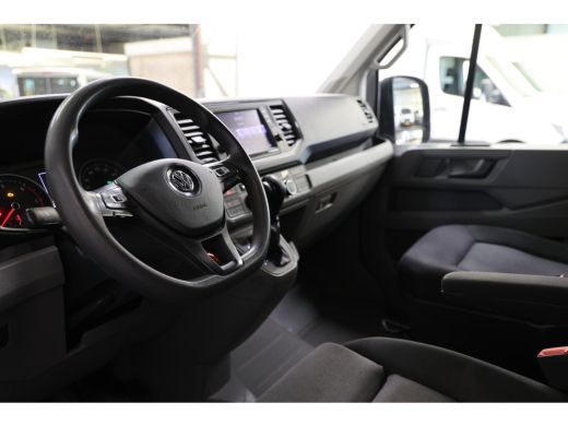 Volkswagen Crafter 2.0 TDI AUTOMAAT L3H3 LAADKLEP EN TREKHAAK ActivLease financial lease