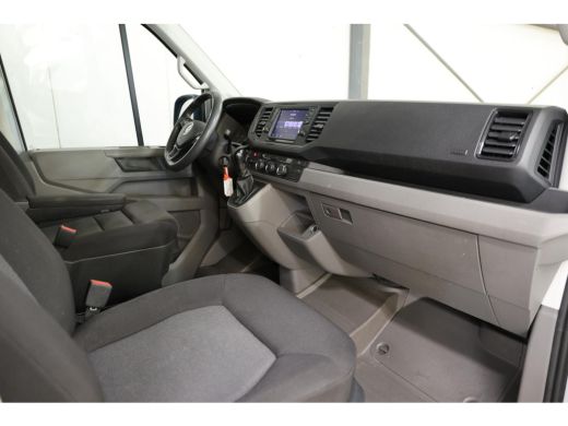 Volkswagen Crafter 2.0 TDI AUTOMAAT L3H3 LAADKLEP EN TREKHAAK ActivLease financial lease