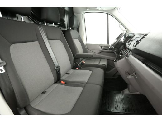 Volkswagen Crafter 2.0 TDI L3H2 140PK | 3000kg Trekgew. | Airco | Cruise | 3 Zits | Parkeersensoren ActivLease financial lease