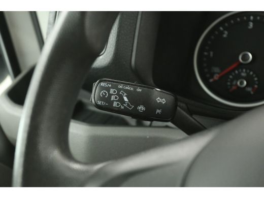 Volkswagen Crafter 2.0 TDI L3H2 140PK | 3000kg Trekgew. | Airco | Cruise | 3 Zits | Parkeersensoren ActivLease financial lease