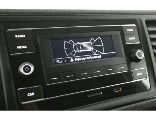Volkswagen Crafter 2.0 TDI L3H2 140PK | 3000kg Trekgew. | Airco | Cruise | 3 Zits | Parkeersensoren ActivLease financial lease
