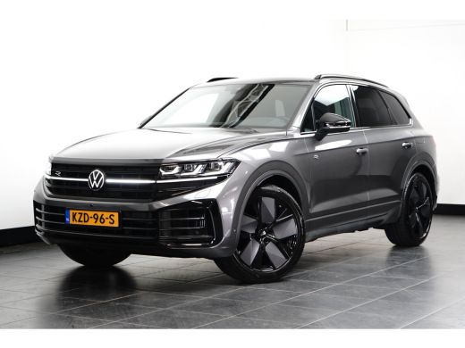 Volkswagen Touareg 3.0 TSi eHybrid 4MOTION 460 pk R-line | Trekhaak elek. uitklapbaar | Panorama-dak | 22 inch LM-Ve... ActivLease financial lease