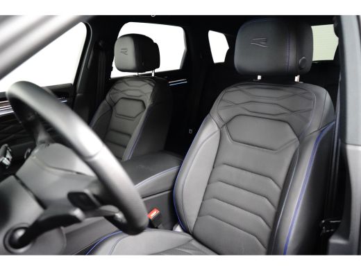 Volkswagen Touareg 3.0 TSi eHybrid 4MOTION 460 pk R-line | Trekhaak elek. uitklapbaar | Panorama-dak | 22 inch LM-Ve... ActivLease financial lease