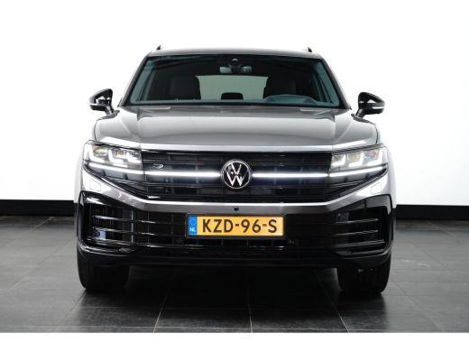 Volkswagen Touareg 3.0 TSi eHybrid 4MOTION 460 pk R-line | Trekhaak elek. uitklapbaar | Panorama-dak | 22 inch LM-Ve... ActivLease financial lease