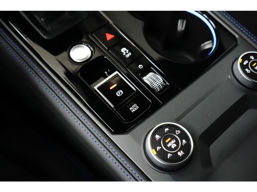 Volkswagen Touareg 3.0 TSi eHybrid 4MOTION 460 pk R-line | Trekhaak elek. uitklapbaar | Panorama-dak | 22 inch LM-Ve... ActivLease financial lease