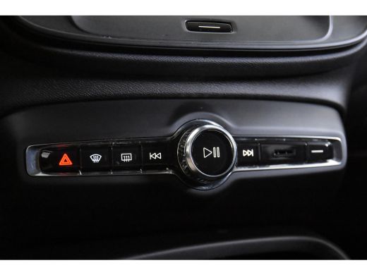 Volvo  XC40 1.5 T2 Essential *1ste Eigenaar*Camera* ActivLease financial lease