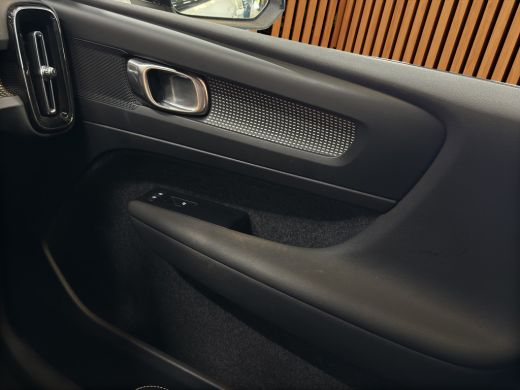 Volvo  XC40 1.5 T5 Recharge R-Design ActivLease financial lease
