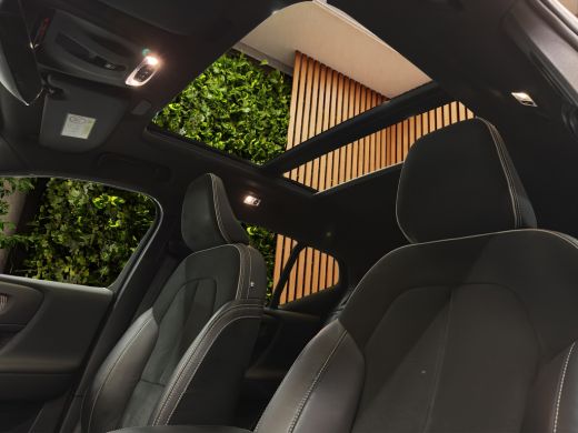 Volvo  XC40 1.5 T5 Recharge R-Design ActivLease financial lease