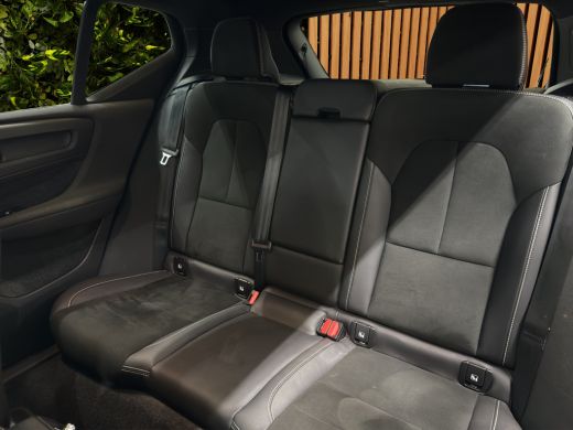 Volvo  XC40 1.5 T5 Recharge R-Design ActivLease financial lease