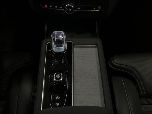 Volvo  XC90 2.0 T8 Plug-in hybrid AWD Ultra Dark Pano | Stoelmassage | Luchtvering | Head-up| ActivLease financial lease