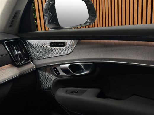 Volvo  XC90 2.0 T8 Plug-in hybrid AWD Ultra Dark Pano | Stoelmassage | Luchtvering | Head-up| ActivLease financial lease
