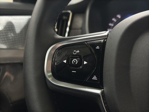Volvo  XC90 2.0 T8 Plug-in hybrid AWD Ultra Dark Pano | Stoelmassage | Luchtvering | Head-up| ActivLease financial lease