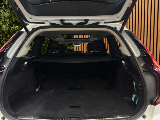 Volvo  XC90 2.0 T8 Plug-in hybrid AWD Ultra Dark Pano | Stoelmassage | Luchtvering | Head-up| ActivLease financial lease