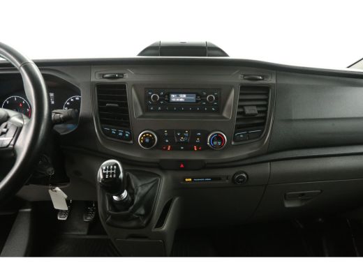 Ford Transit Custom 2.0 TDCI L2H2 | Dubbele Cabine | Airco | Cruise | 2800KG Trekgew. | Trekhaak | Parkeersens. ActivLease financial lease