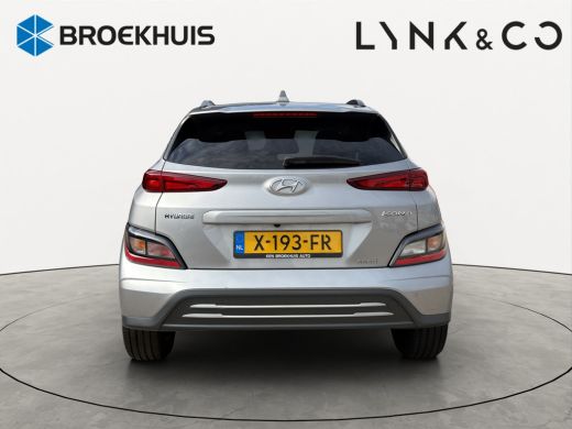 Hyundai Kona EV Pure 64 kWh | Apple Carplay/Android Auto | Camera | Stoelverwarming | Cruise Control | ActivLease financial lease