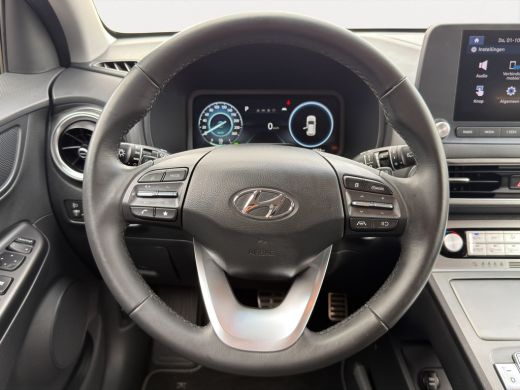 Hyundai Kona EV Pure 64 kWh | Apple Carplay/Android Auto | Camera | Stoelverwarming | Cruise Control | ActivLease financial lease