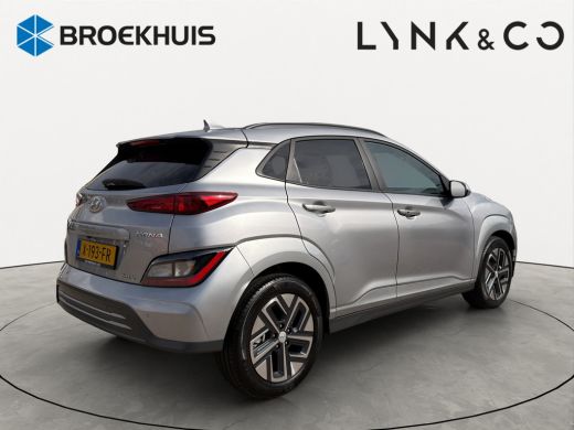 Hyundai Kona EV Pure 64 kWh | Apple Carplay/Android Auto | Camera | Stoelverwarming | Cruise Control | ActivLease financial lease