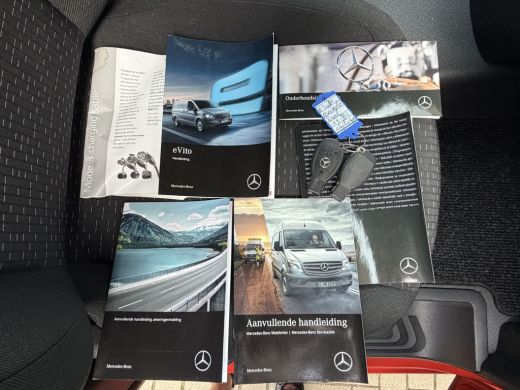 Mercedes-Benz eVito Extra Lang 41 kWh CarPlay/Navigatie Systeem/Achteruitrijcamera ActivLease financial lease