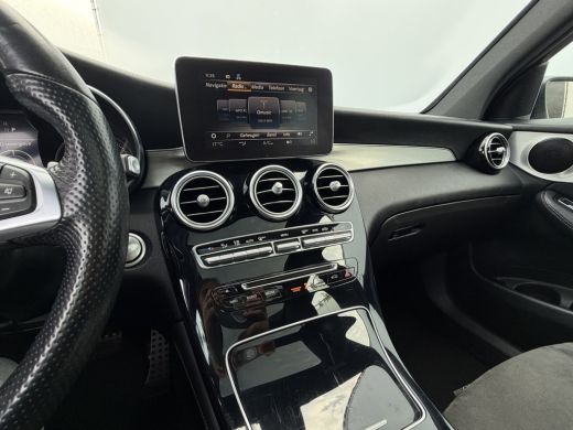 Mercedes-Benz GLC 220 d 4MATIC Solution AMG Incl.BTW Pano Treepl Stoelverw Elek.Klep Uitstraling! ActivLease financial lease