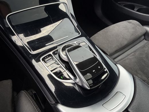 Mercedes-Benz GLC 220 d 4MATIC Solution AMG Incl.BTW Pano Treepl Stoelverw Elek.Klep Uitstraling! ActivLease financial lease
