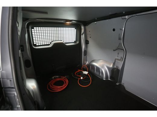 Opel Vivaro-e L2H1 75 kWh L2H1 | Snelladen | SOH 91% | Airco | Cruise | Camera | Carplay | Navi | Parkeersens. ActivLease financial lease